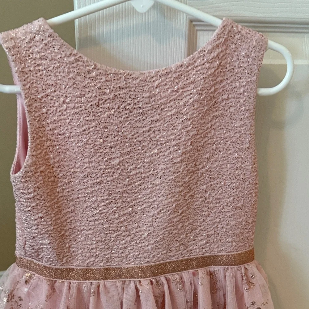 The Children's Place Pink Sparkle Dress. 5T. Hardly wore. Pink and gold